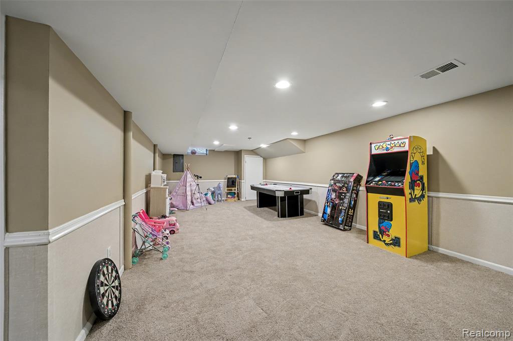 6940 Wing Lake Road Bloomfield Hills, MI 48301 - Photo 27 of 36 Gallery Image 27