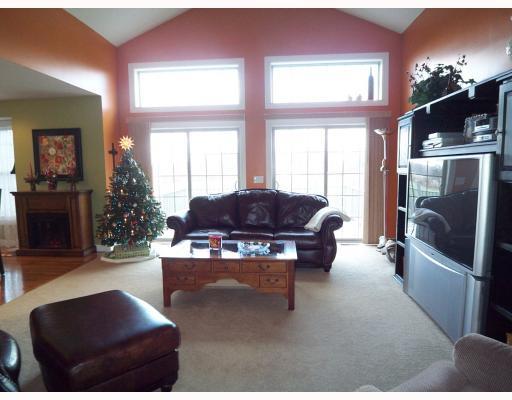 354 Mitchell Road West Middlesex, PA 16159 - Photo 5 of 17 Living Room.