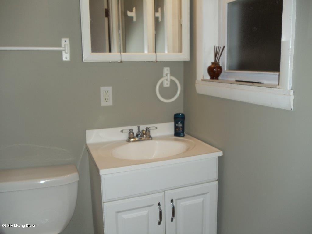 6809 Barfield Road Louisville, KY 40258 - Photo 21 of 25 DSC08194