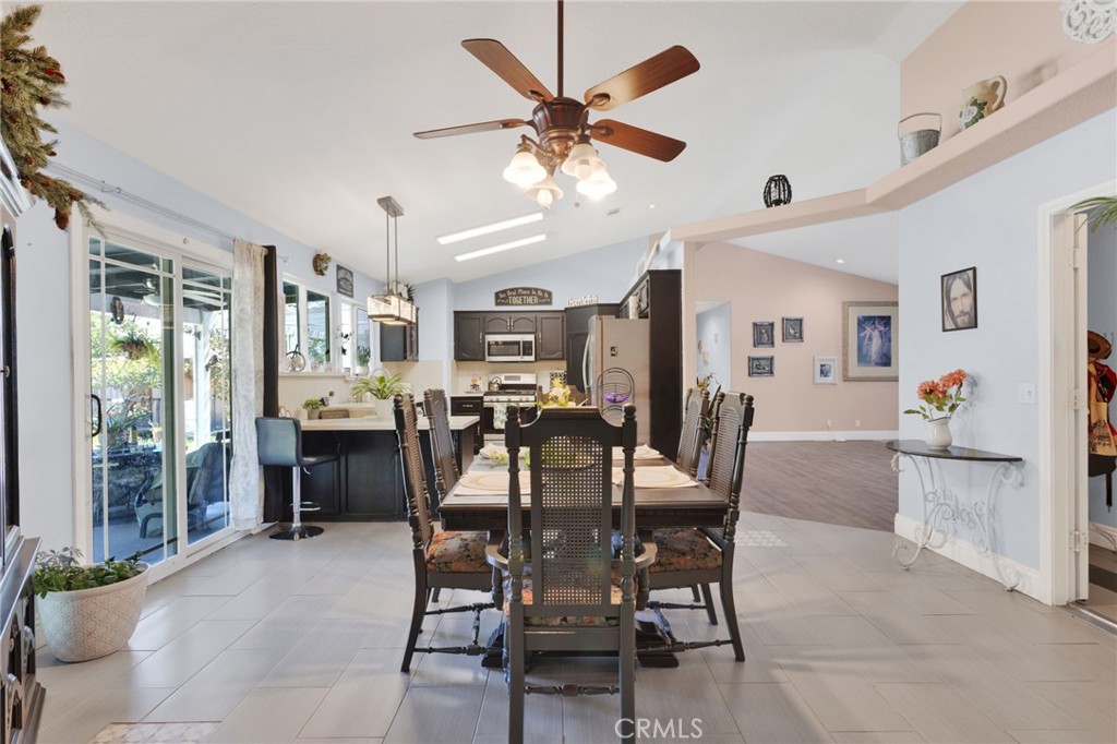 15274 Rodeo Street Hesperia, CA 92345 - Photo 13 of 67