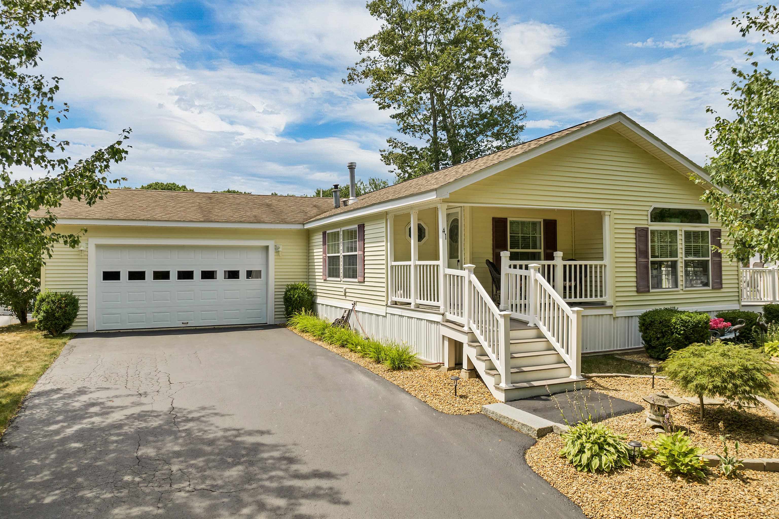 41 Holly Circle North Hampton, NH 03862 - Photo 1 of 45