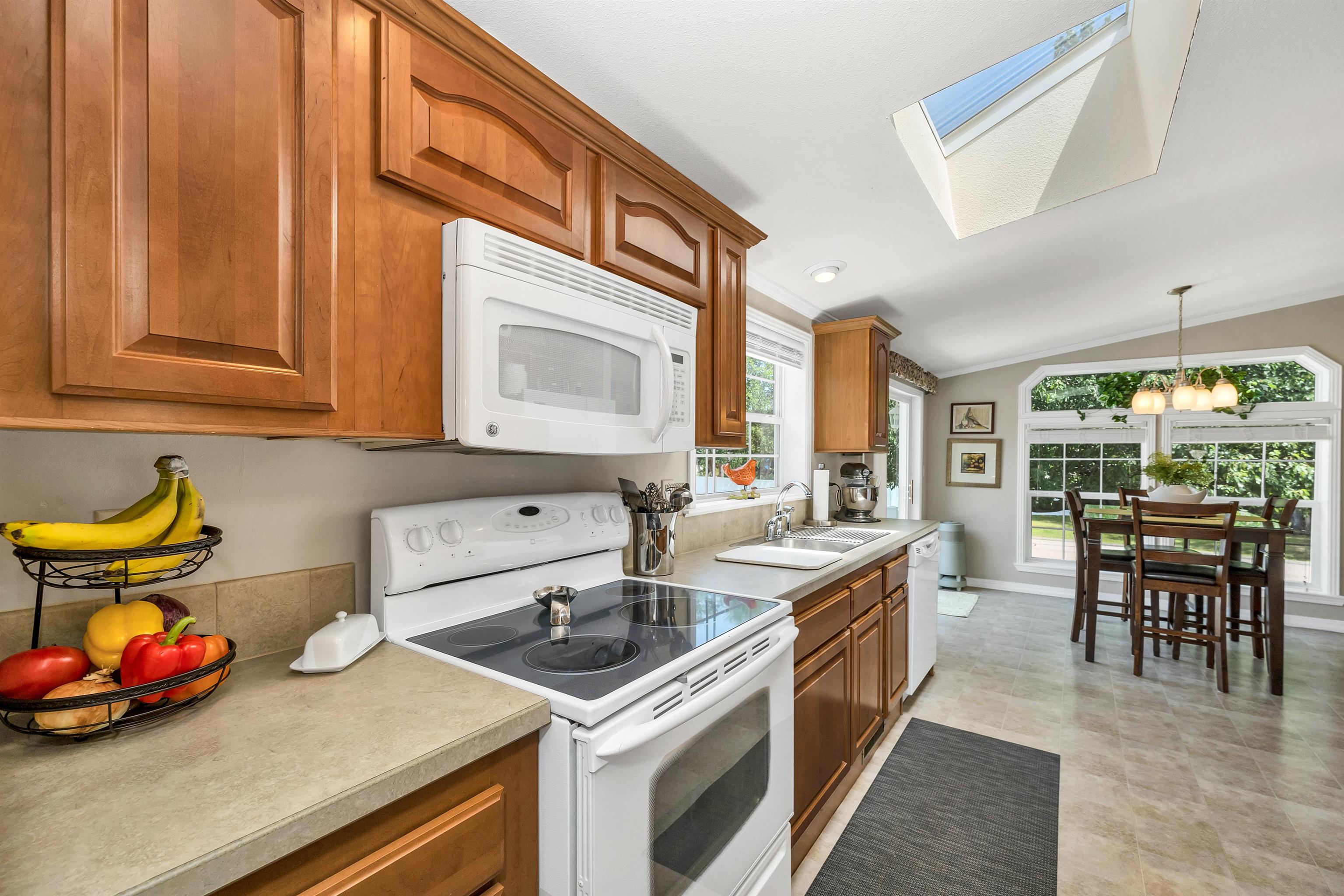 41 Holly Circle North Hampton, NH 03862 - Photo 11 of 45