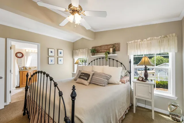 $407,000 | 41 Holly Circle, North Hampton, NH 03862