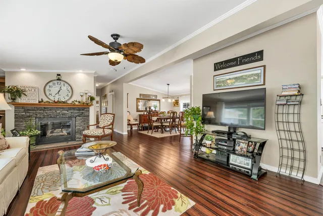 $407,000 | 41 Holly Circle, North Hampton, NH 03862