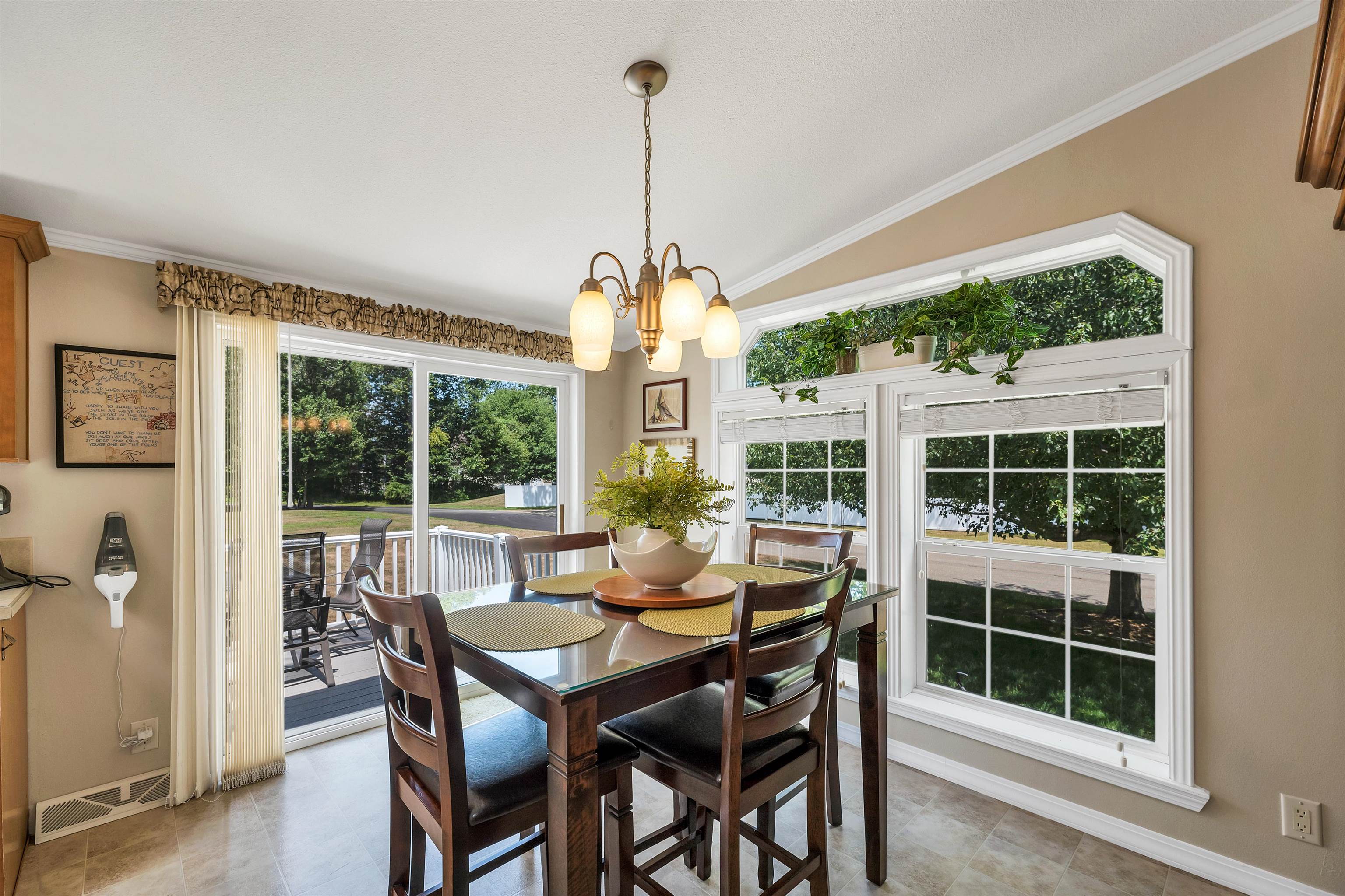 41 Holly Circle North Hampton, NH 03862 - Photo 7 of 45