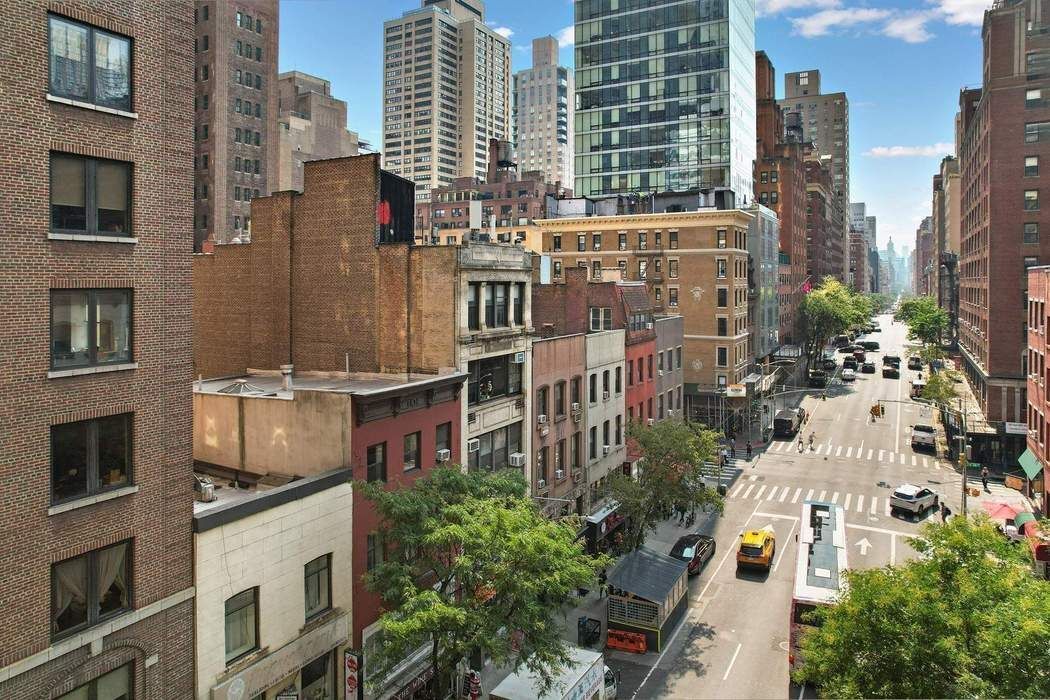 345 Lexington Avenue Manhattan, NY 10016 - Photo 3 of 3 Roof top view