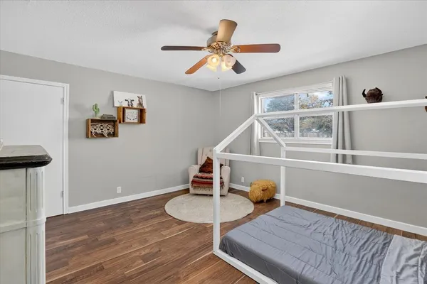 $365,000 | 702 El Camino Real, Chico, TX 76431