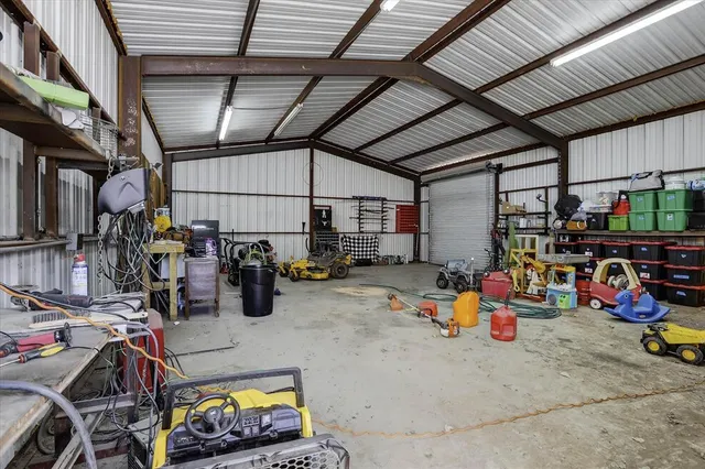 $365,000 | 702 El Camino Real, Chico, TX 76431