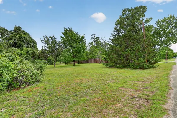 $365,000 | 702 El Camino Real, Chico, TX 76431