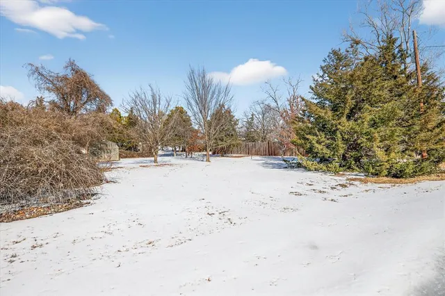 $365,000 | 702 El Camino Real, Chico, TX 76431