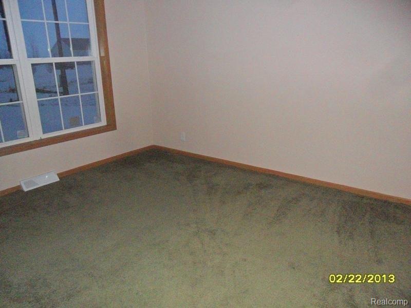 4296 Newport Road Newport, MI 48166 - Photo 2 of 9 SAM_6567.JPG