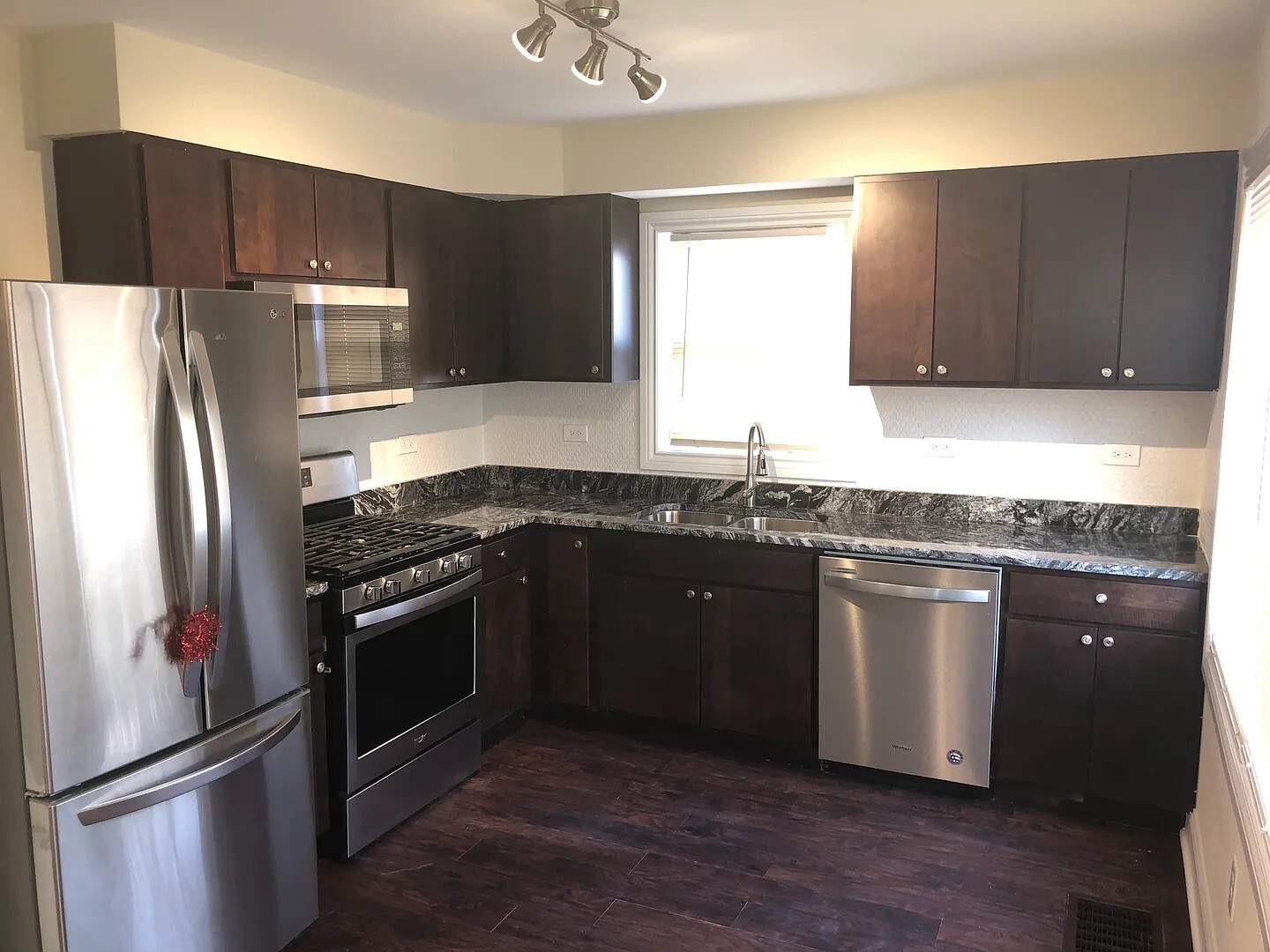 14838 Champlain Street Dolton, IL 60419 - Photo 3 of 14