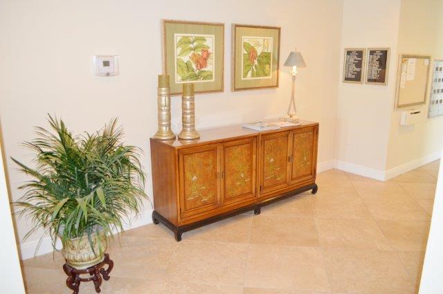 375 South Beach Road, Unit 202 Tequesta, FL 33469 - Photo 7 of 45 DSC_0361