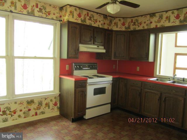 2521 Ebbvale Road Manchester, MD 21102 - Photo 13 of 23 Kitchen