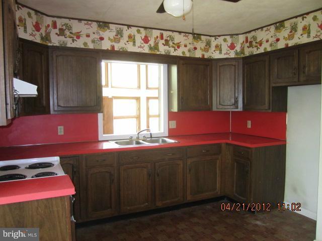 2521 Ebbvale Road Manchester, MD 21102 - Photo 14 of 23 Kitchen