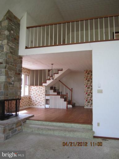2521 Ebbvale Road Manchester, MD 21102 - Photo 7 of 23 Family Room