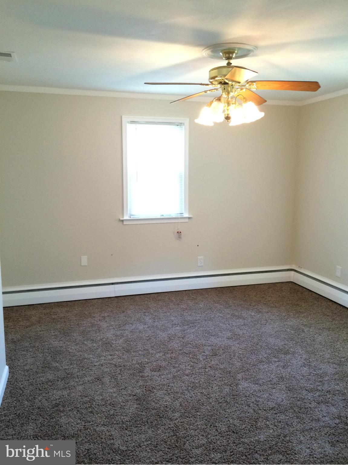 8045 Jumpers Hole Road Pasadena, MD 21122 - Photo 13 of 30 Interior (General)