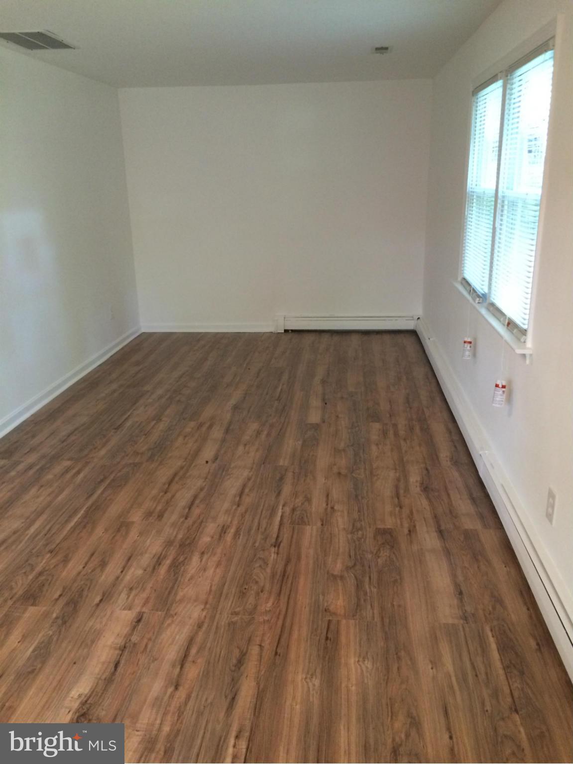 8045 Jumpers Hole Road Pasadena, MD 21122 - Photo 20 of 30 Interior (General)