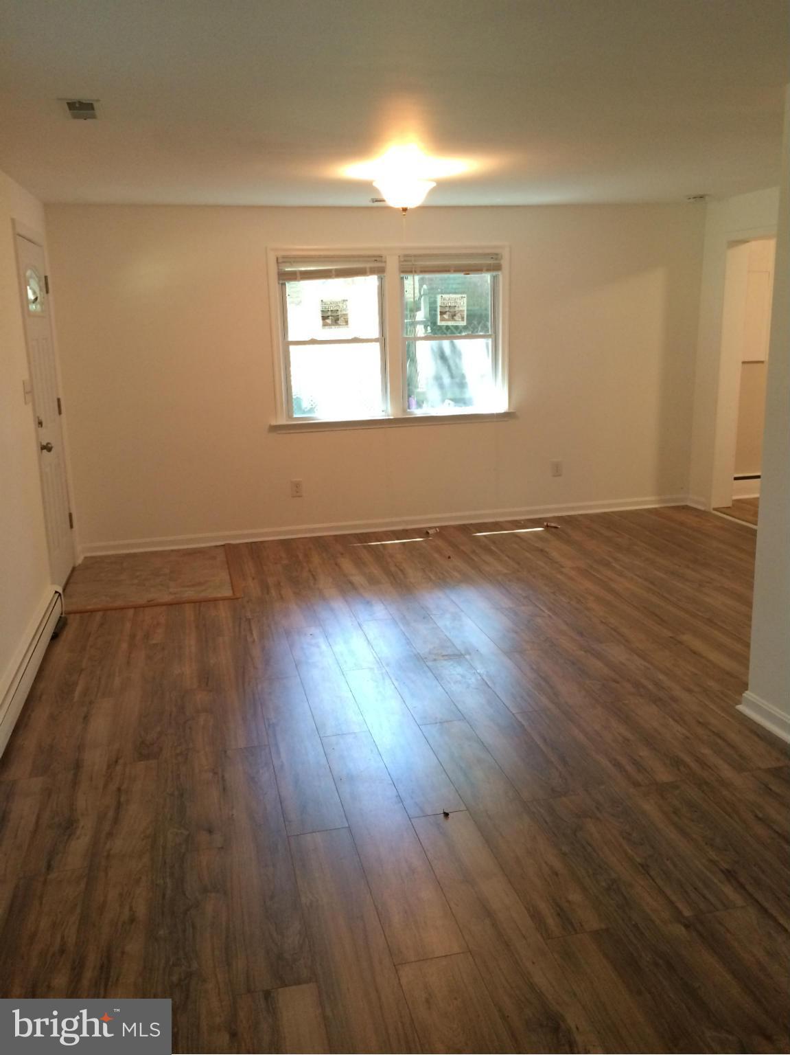 8045 Jumpers Hole Road Pasadena, MD 21122 - Photo 21 of 30 Interior (General)