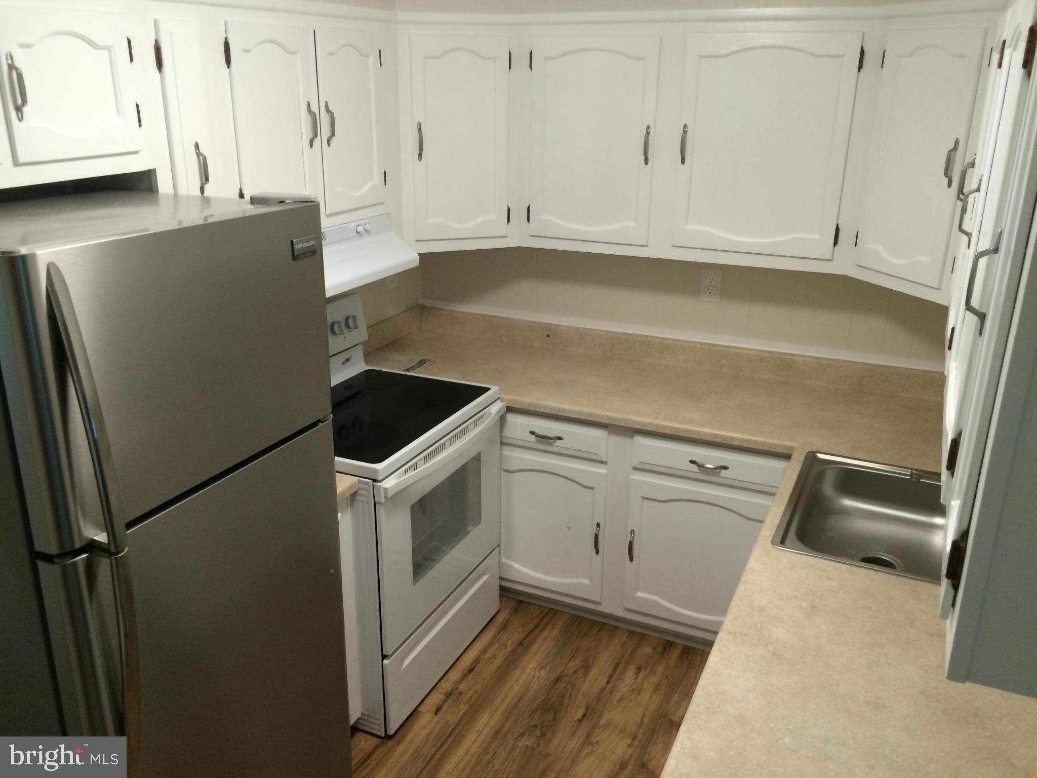 8045 Jumpers Hole Road Pasadena, MD 21122 - Photo 28 of 30 Kitchen