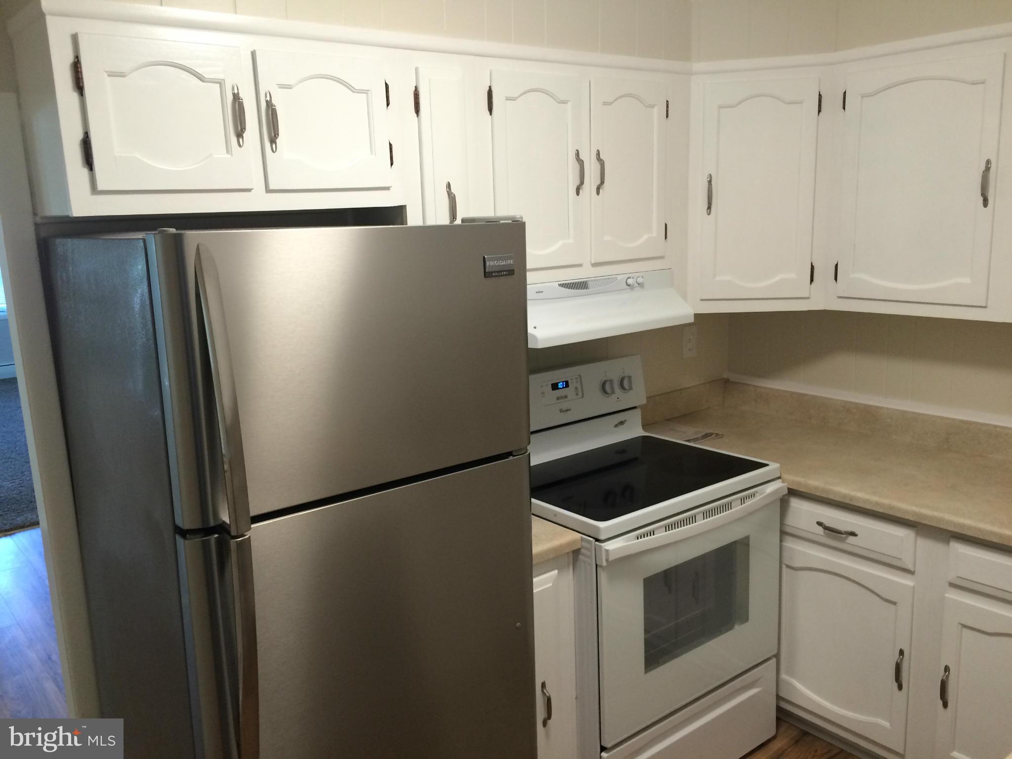 8045 Jumpers Hole Road Pasadena, MD 21122 - Photo 8 of 30 Kitchen