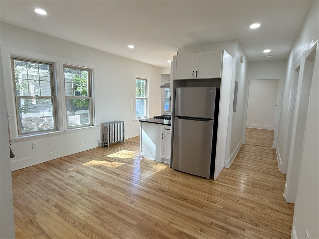 33 Richards Street, Unit 1 Worcester, MA 01603 - Photo 5 of 11