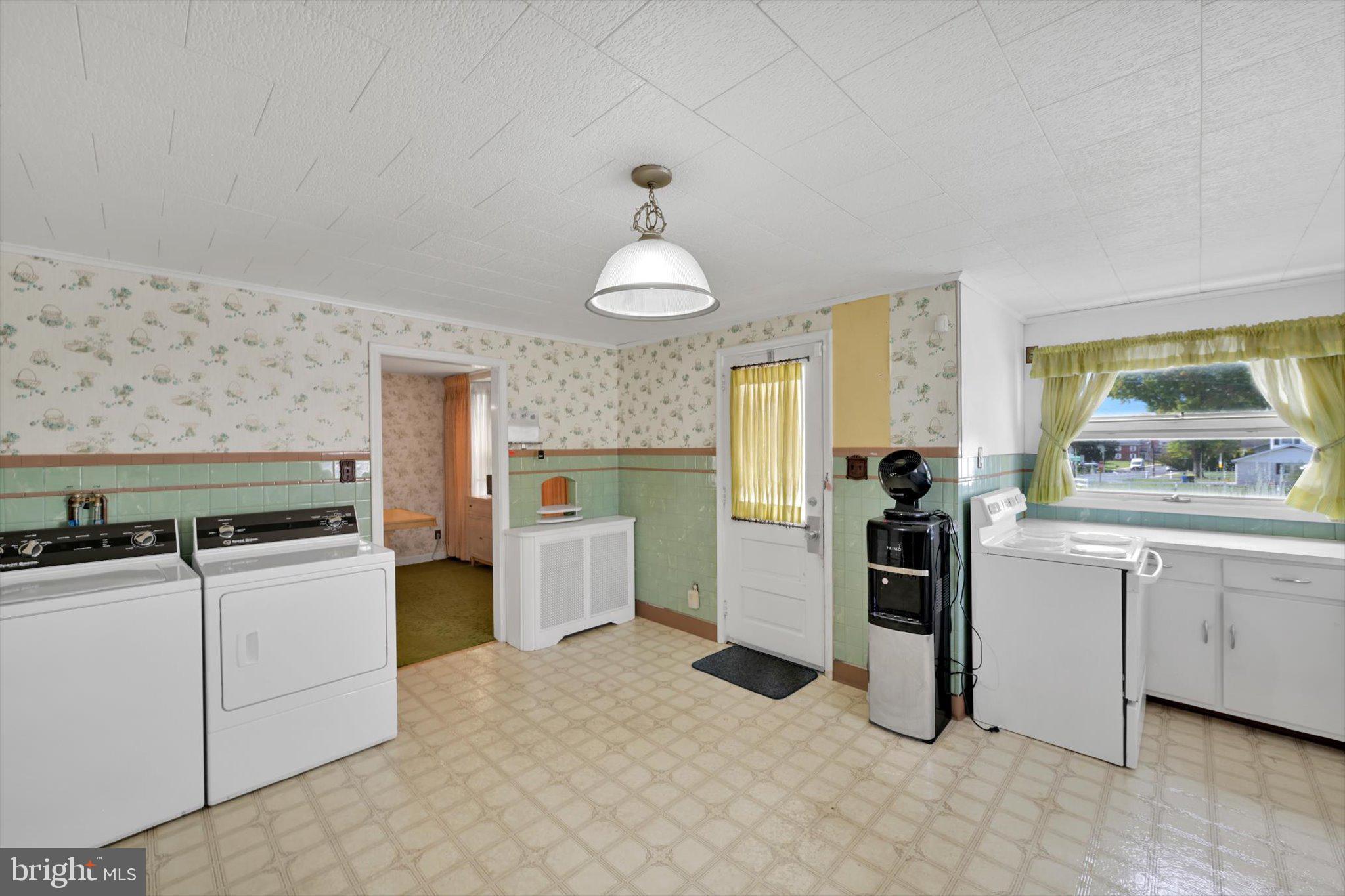 1303 Mount Laurel Road Temple, PA 19560 - Photo 11 of 43 Gallery Image 11