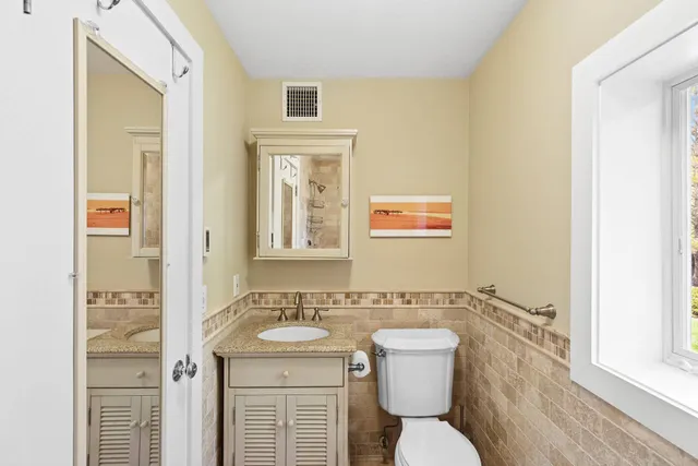 $1,790,000 | 20 South Fenmore Drive, Montauk, NY 11954