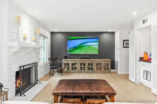 $1,550,000 | 115 Vallarta Court, Solana Beach, CA 92075