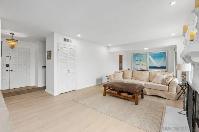 $1,550,000 | 115 Vallarta Court, Solana Beach, CA 92075