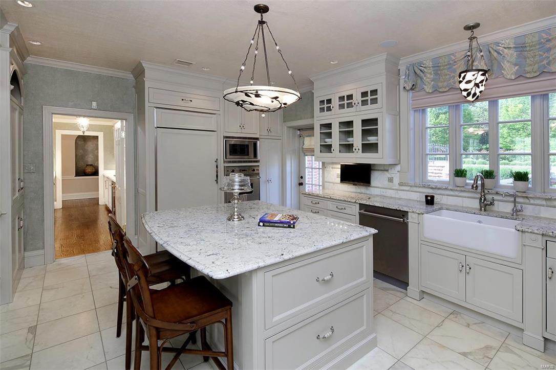 7 Dromara Road Ladue, MO 63124 - Photo 11 of 25 Gallery Image 11