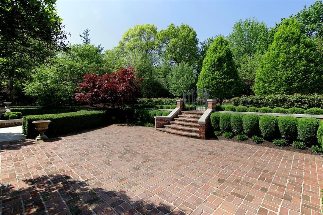 7 Dromara Road Ladue, MO 63124 - Photo 19 of 25 Gallery Image 19
