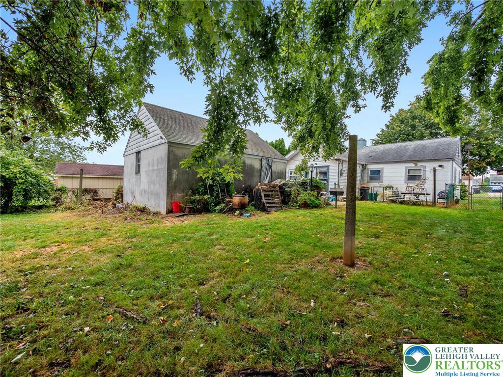 1710 North Boulevard Bethlehem, PA 18017 - Photo 21 of 45