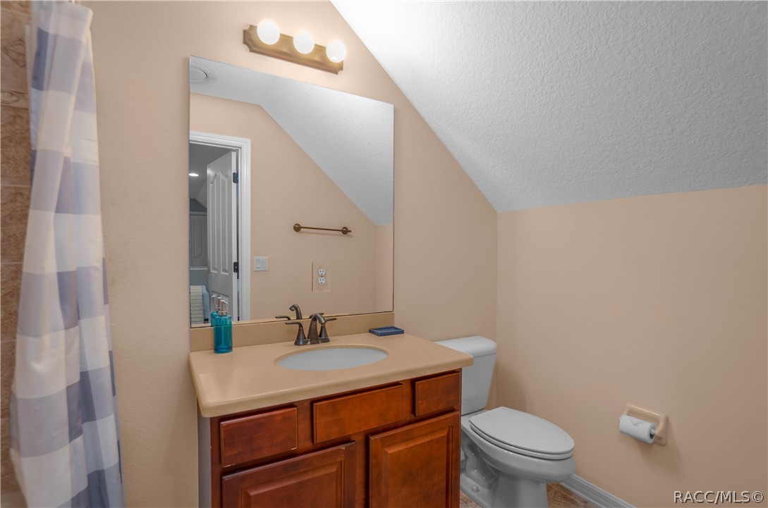 1 Stokesia Court South Homosassa, FL 34446 - Photo 37 of 50 Primary Bedroom 2 with on suite full size bathroom