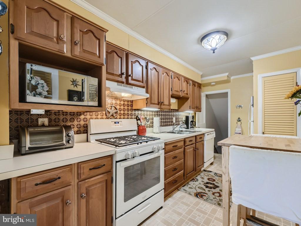 1654 Hardwick Road Towson, MD 21286 - Photo 11 of 32 Gallery Image 11