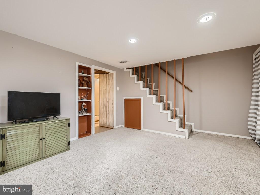1654 Hardwick Road Towson, MD 21286 - Photo 22 of 32 Gallery Image 22