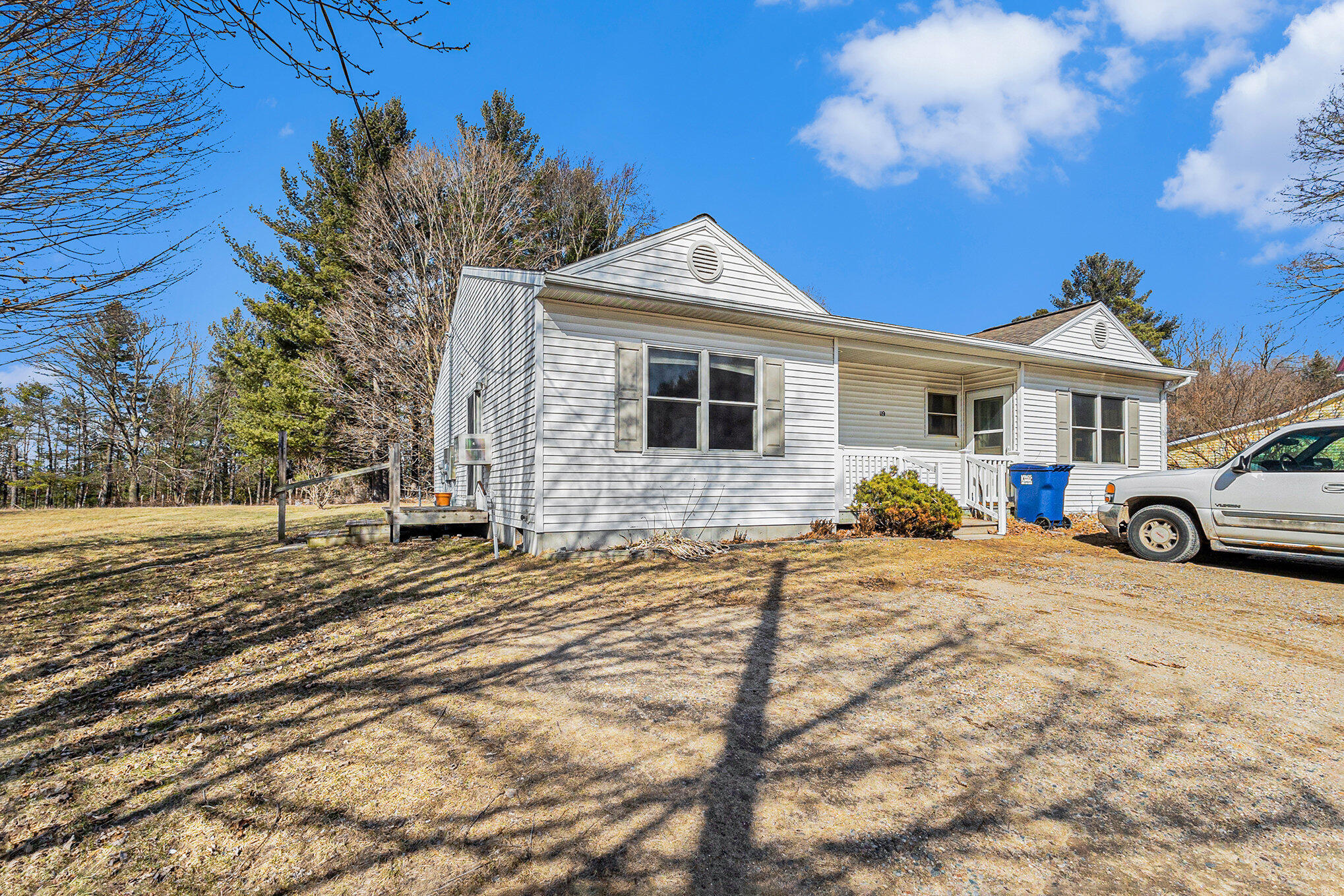 119 Main Street Blanchard, MI 49310 - Photo 1 of 16 photos