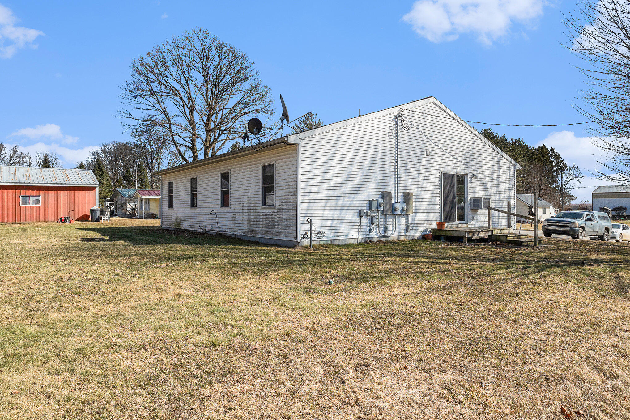 119 Main Street Blanchard, MI 49310 - Photo 15 of 16 015__42a3450_596