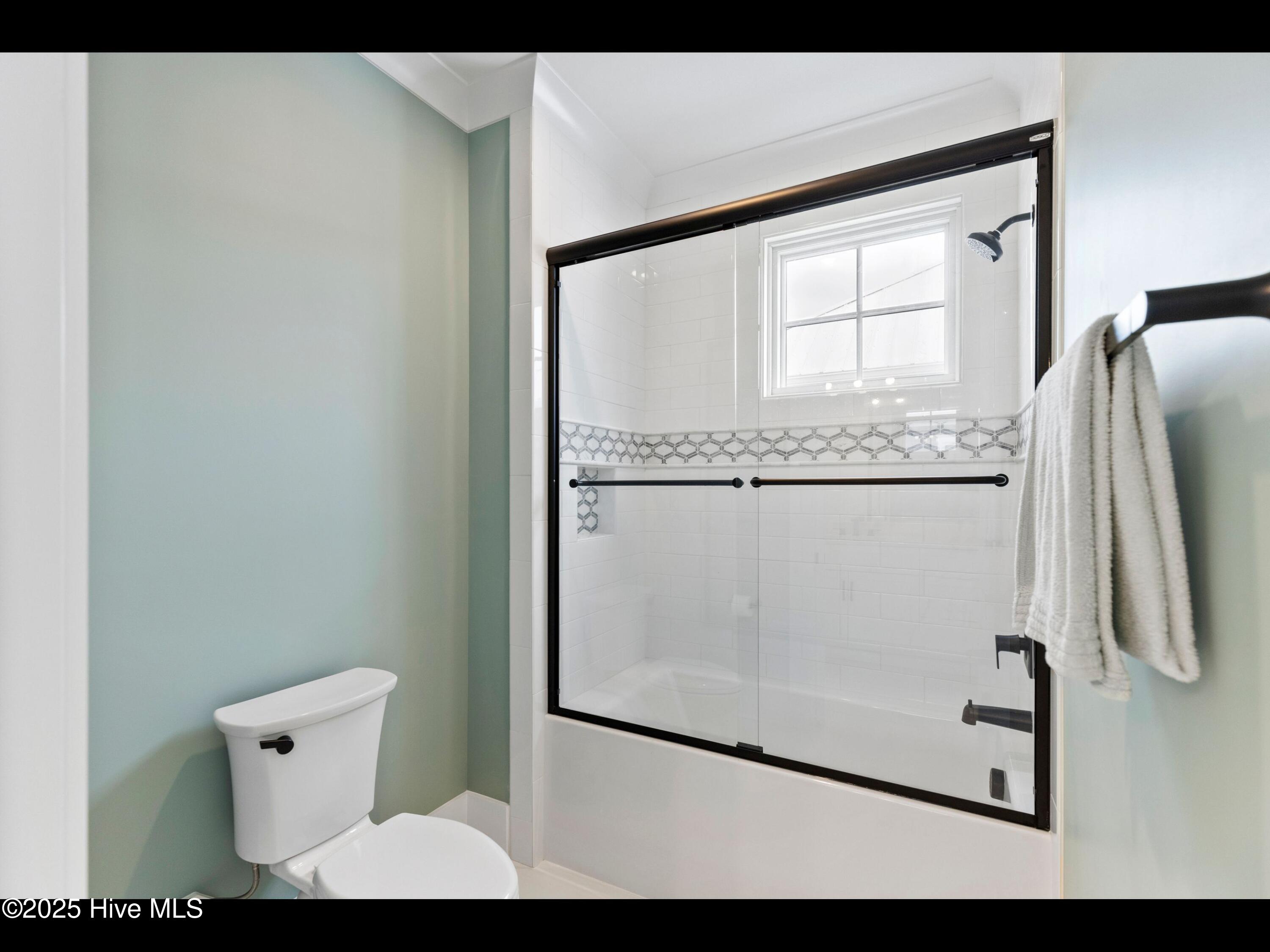 1012 Midnight Channel Road Wilmington, NC 28403 - Photo 64 of 105 Shared Ensuite Bathroom