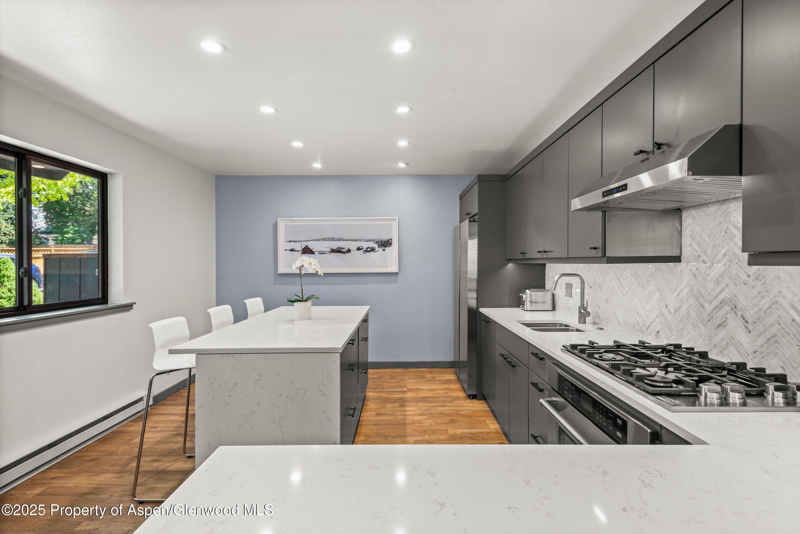 128 Mountain Court Basalt, CO 81621 - Photo 13 of 27 Kitchen
