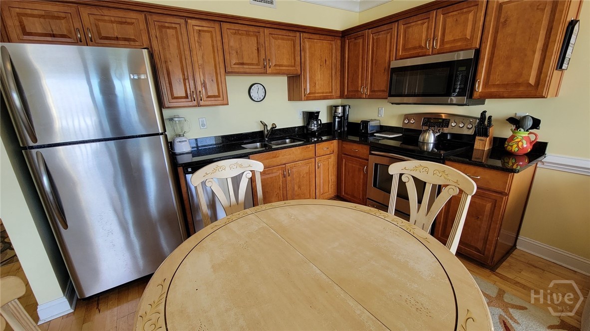 18 Silver Avenue, Unit 4 Tybee Island, GA 31328 - Photo 4 of 20