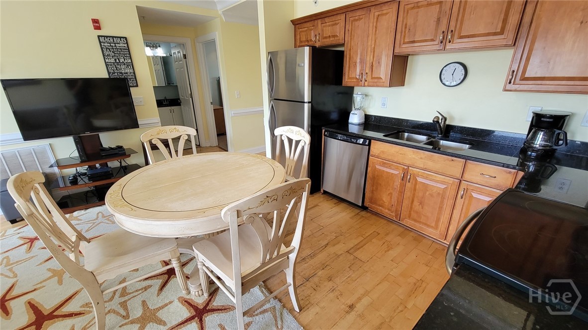 18 Silver Avenue, Unit 4 Tybee Island, GA 31328 - Photo 5 of 20