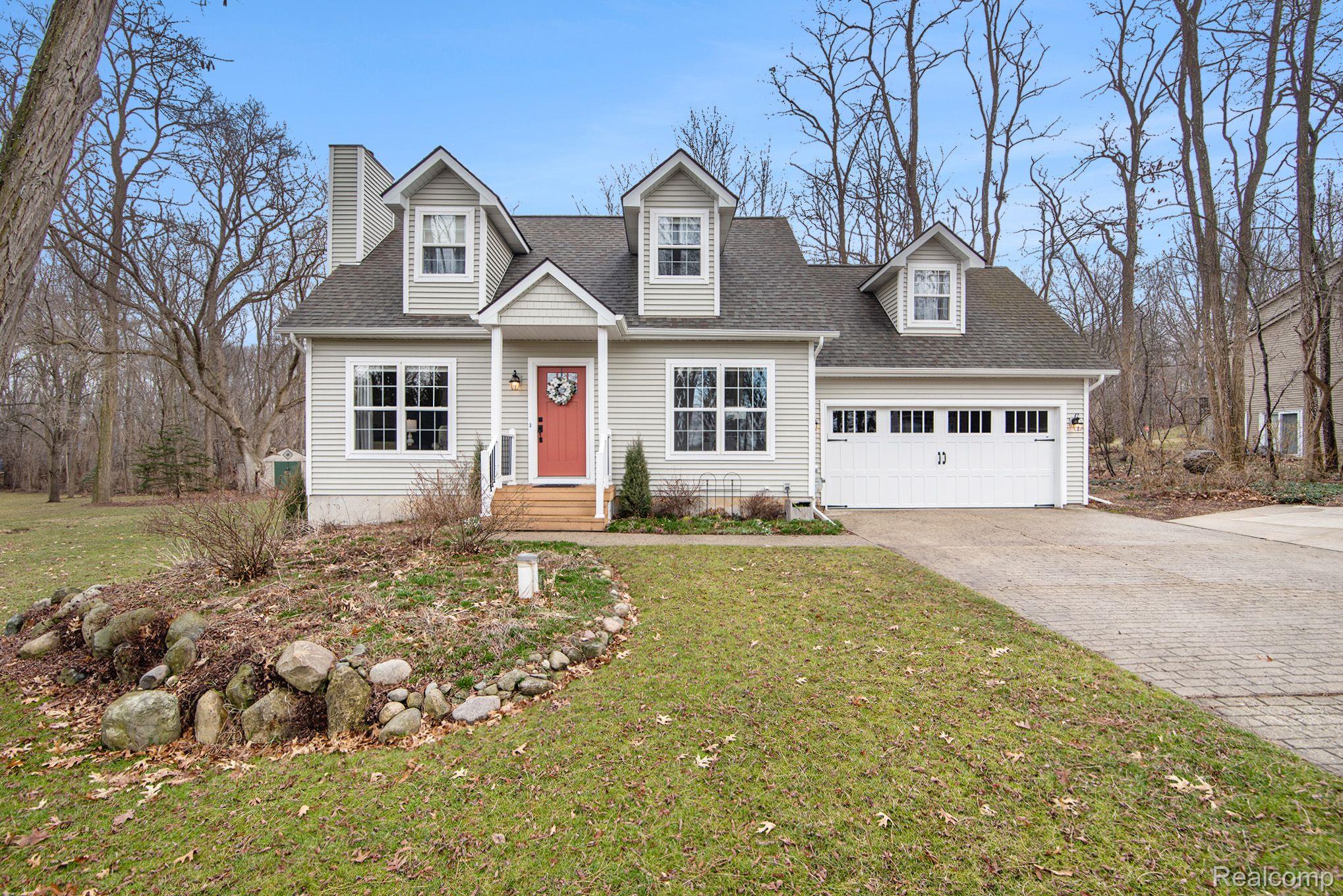 11089 Whispering Ridge Trail Fenton, MI 48430 - Photo 1 of 28 Gallery Image 1