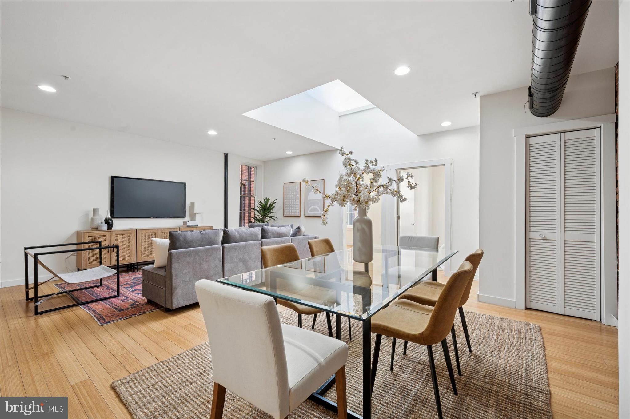 209 Cuthbert Street, Unit 104 Philadelphia, PA 19106 - Photo 3 of 25