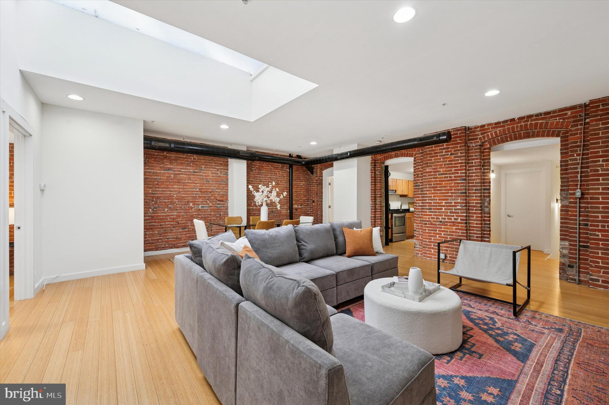 209 Cuthbert Street, Unit 104 Philadelphia, PA 19106 - Photo 5 of 25