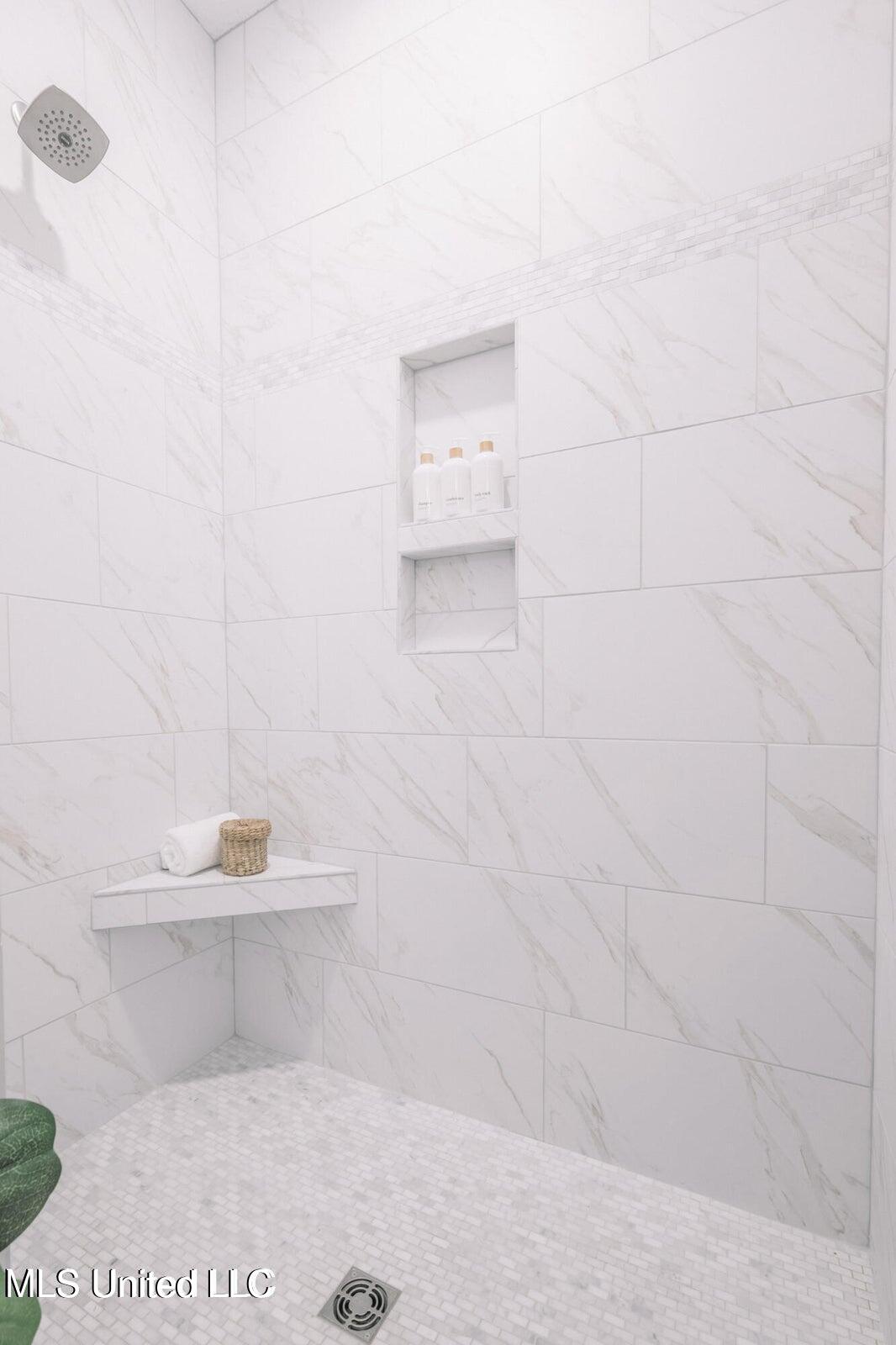 12105 Creole Way Gulfport, MS 39503 - Photo 16 of 73 20250715021226159634000000-o