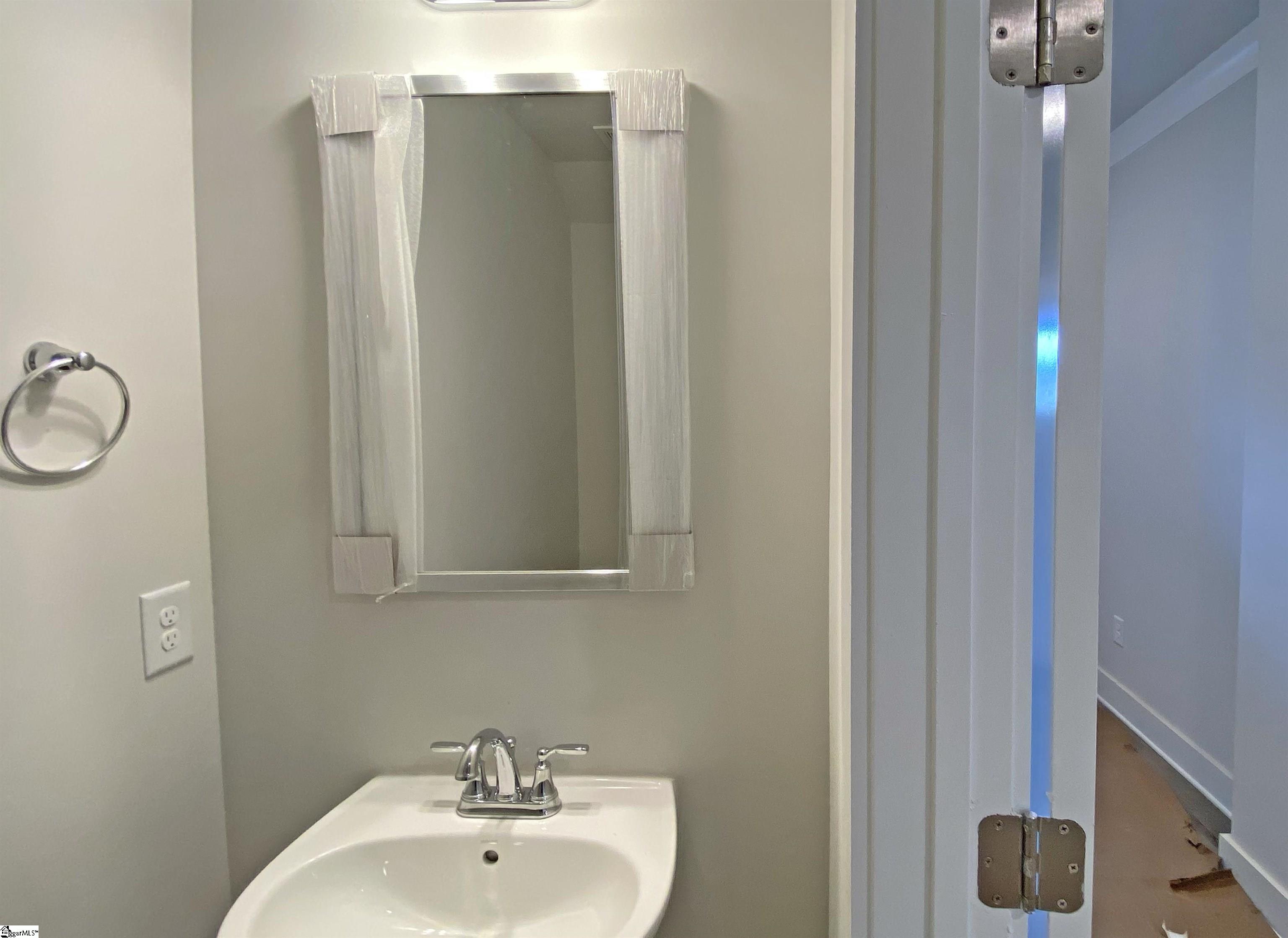 30 Starlake Road Simpsonville, SC 29681 - Photo 4 of 23 Gallery Image 4