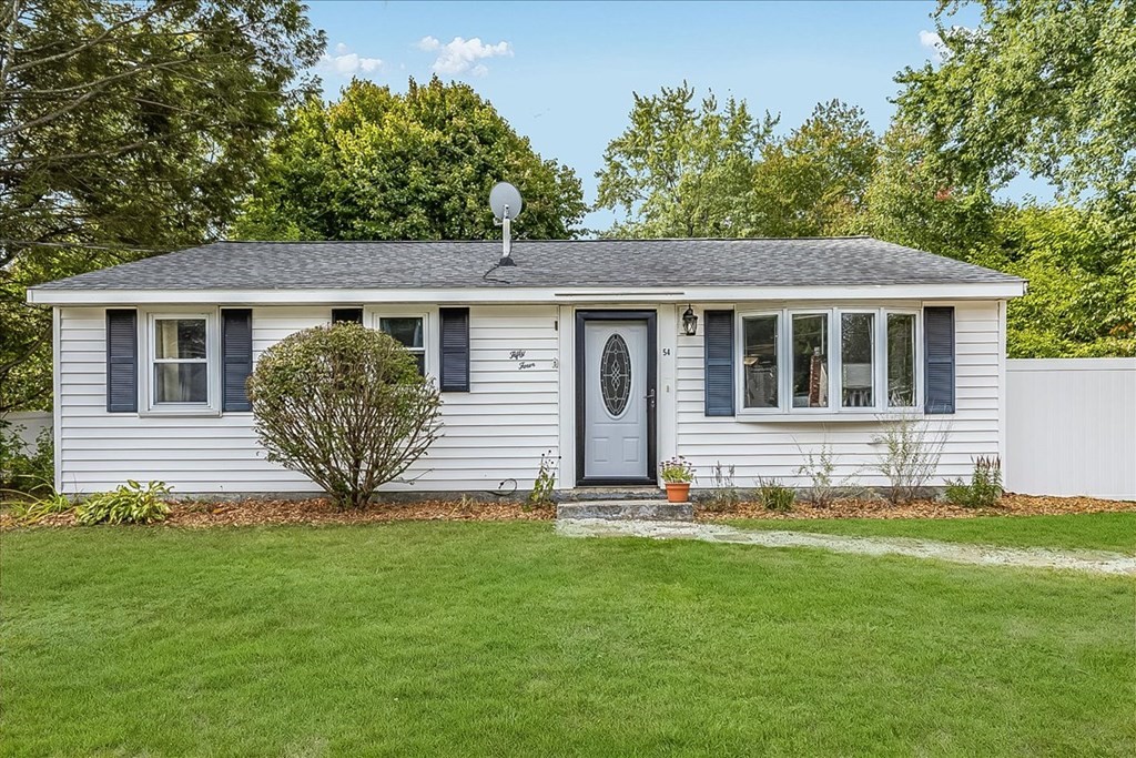 54 Elizabeth Road Billerica, MA 01821 - Photo 1 of 25