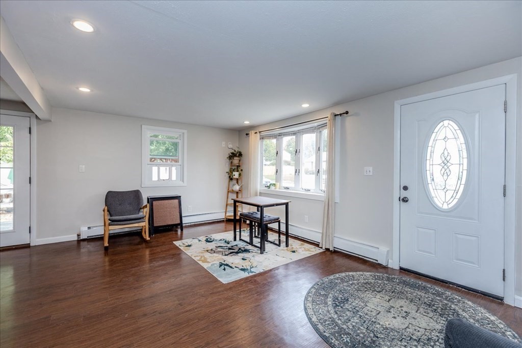 54 Elizabeth Road Billerica, MA 01821 - Photo 5 of 25