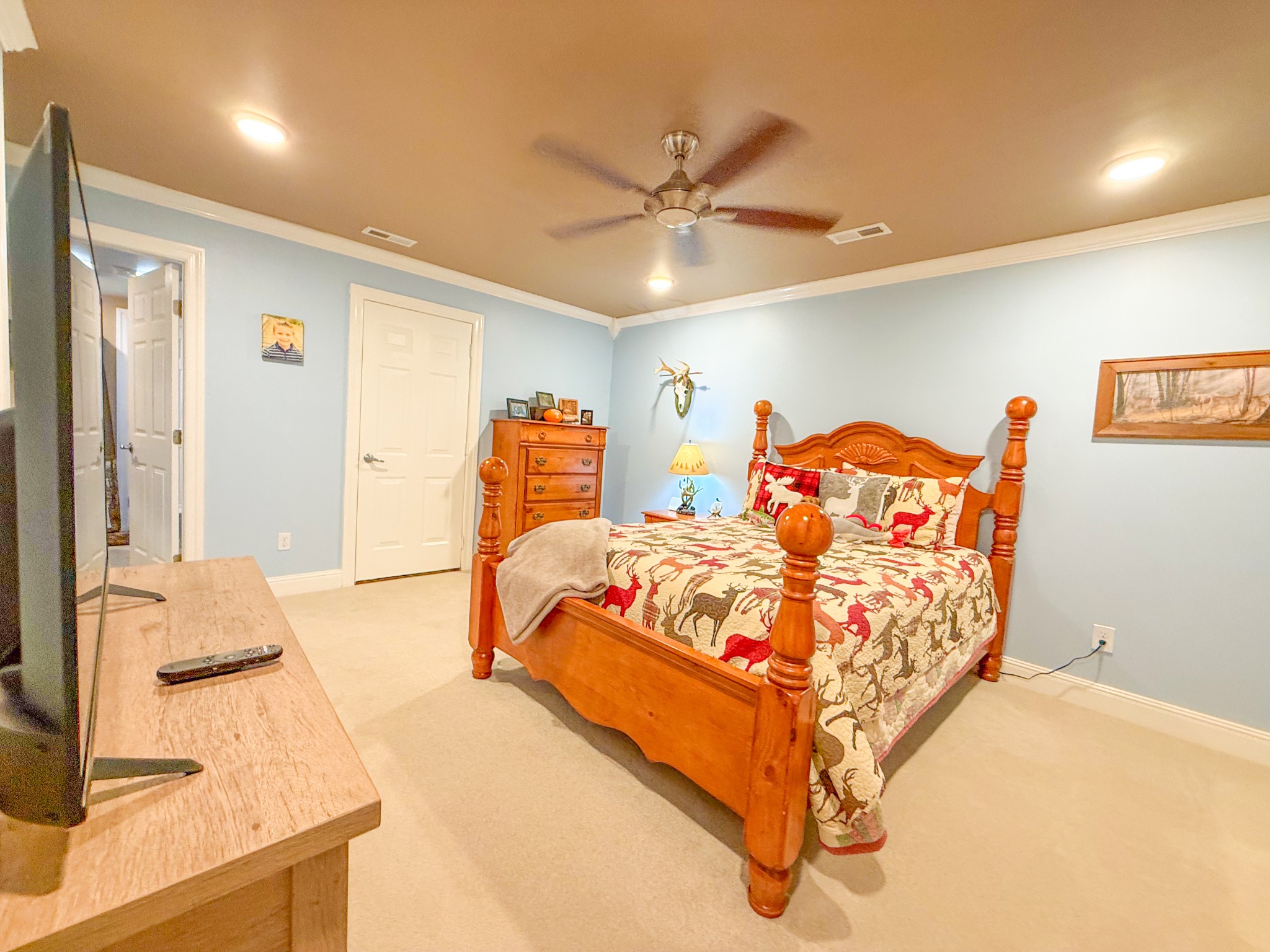 275 Crescentview Road Pulaski, TN 38478 - Photo 38 of 62 a bedroom with a bed and window